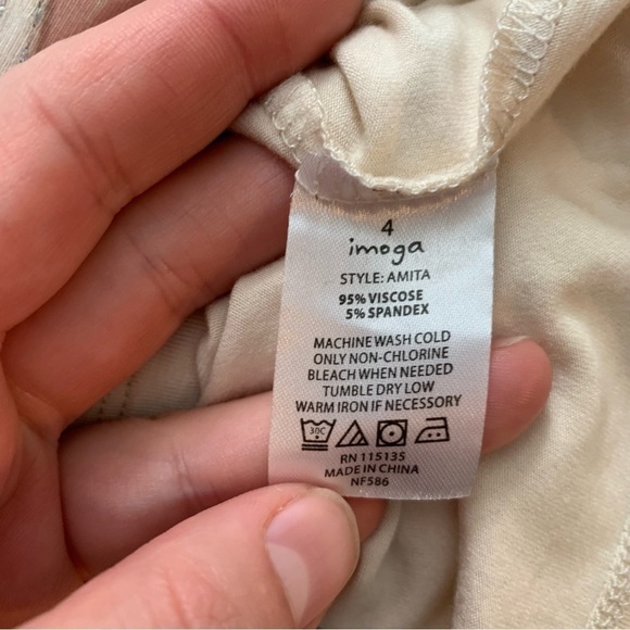 Imoga Ivory and Pink Frilly Sparkle High Heel Graphic Tshirt Size 4 - Picture 5 of 5